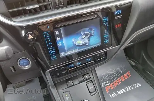 TOYOTA Auris 