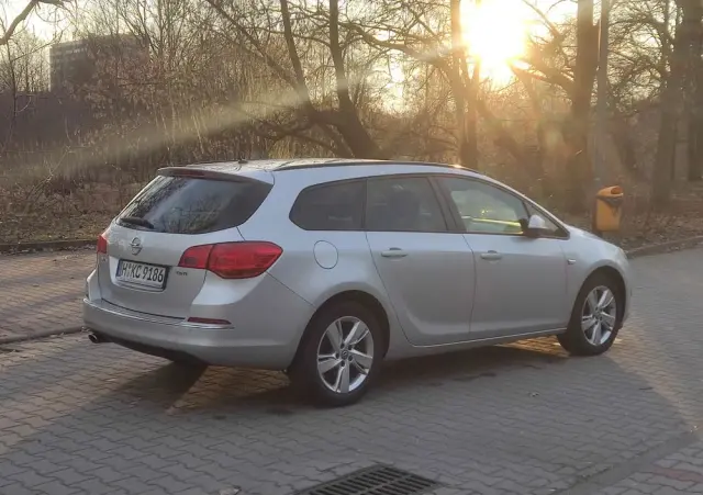 OPEL Astra 2.0 CDTI ecoFLEX Start/Stop Exklusiv