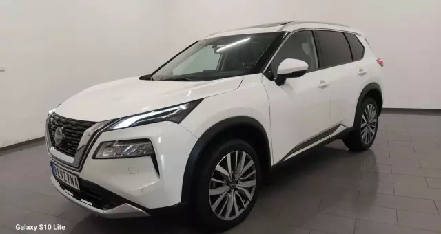 NISSAN X-Trail 1.5 VC-T Mild-Hybrid Xtronic Tekna+