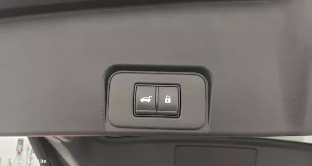 NISSAN X-Trail 1.5 VC-T Mild-Hybrid Xtronic Tekna+