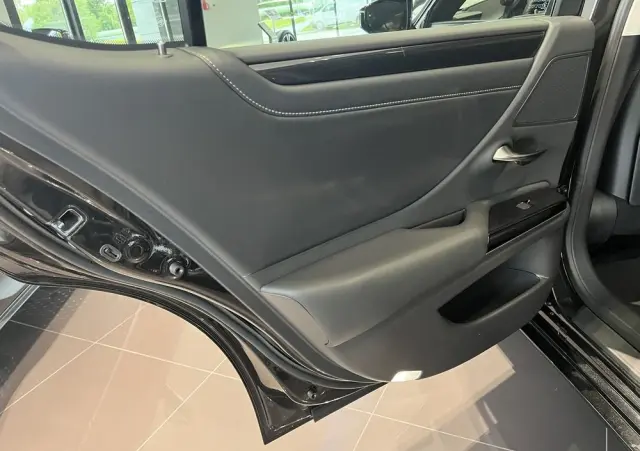 LEXUS ES 300h Business Edition