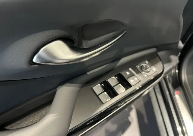 LEXUS ES 300h Business Edition