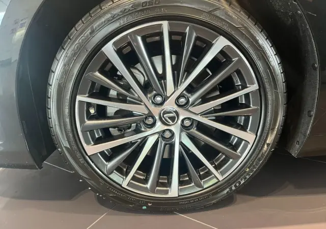 LEXUS ES 300h Business Edition