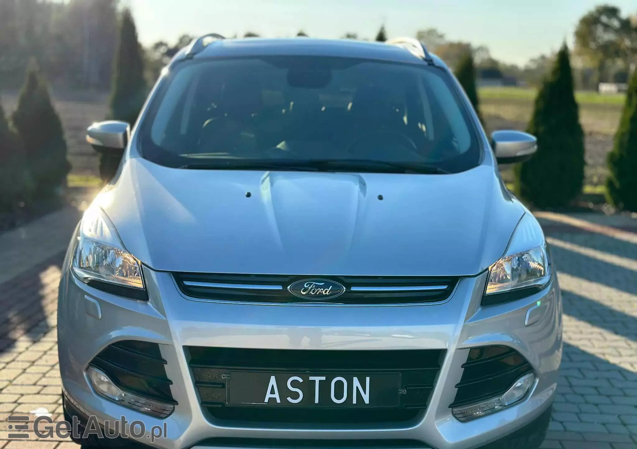 FORD Kuga 2.0 TDCi 2x4 Titanium