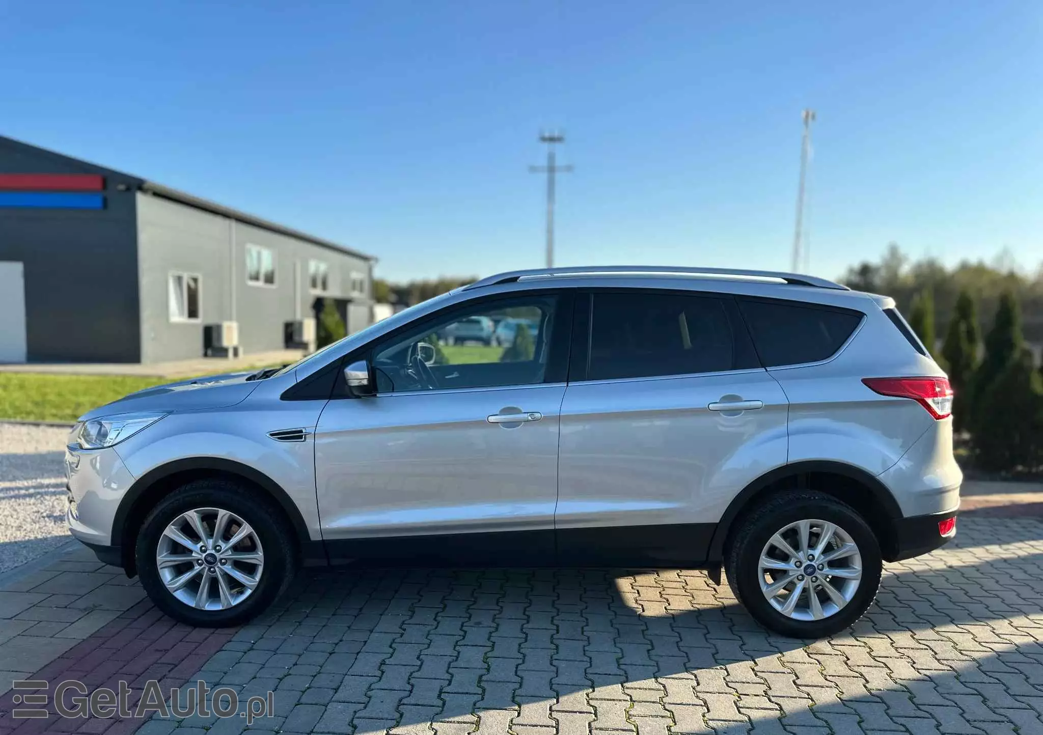 FORD Kuga 2.0 TDCi 2x4 Titanium