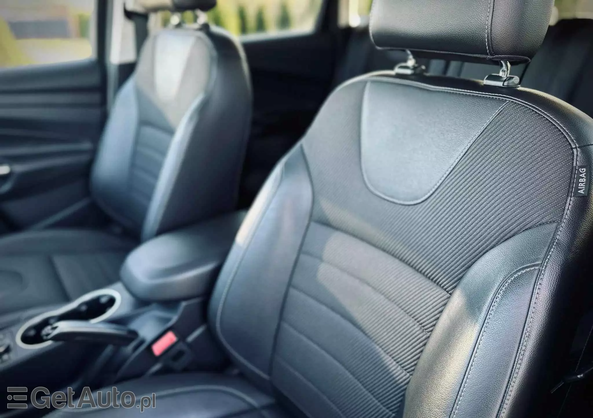 FORD Kuga 2.0 TDCi 2x4 Titanium