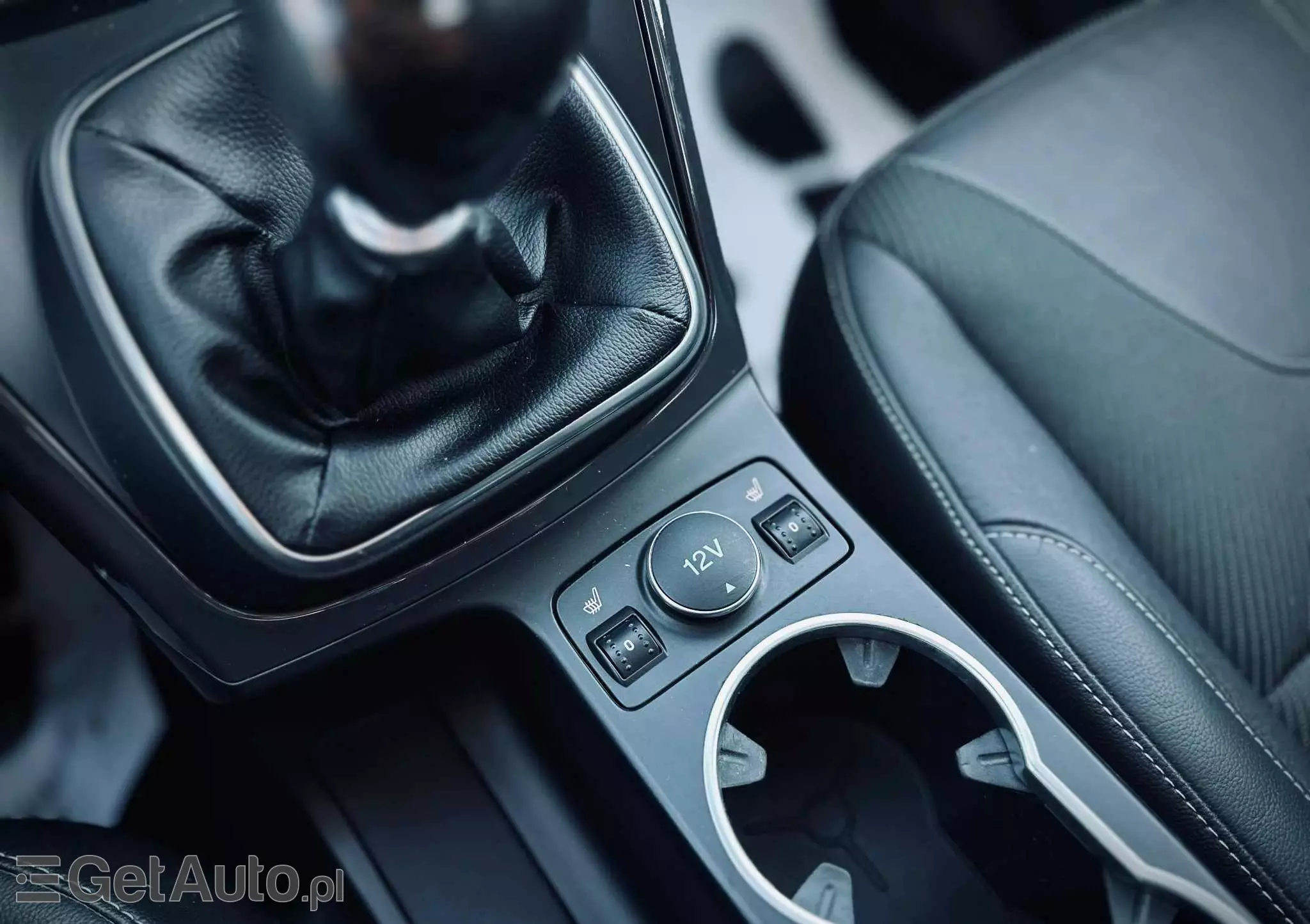 FORD Kuga 2.0 TDCi 2x4 Titanium