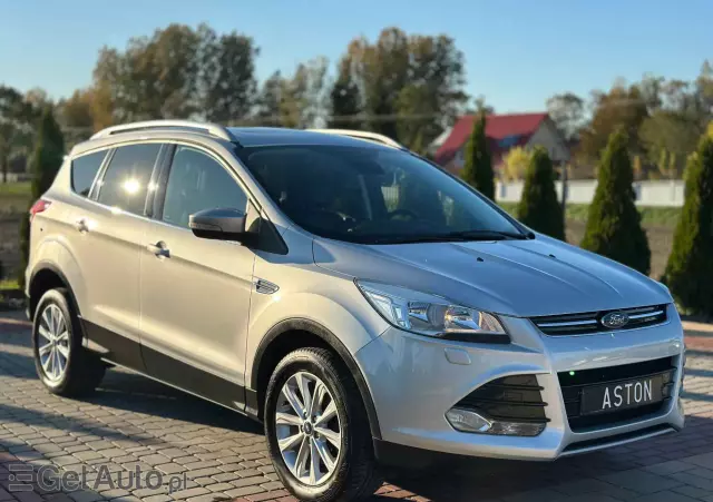 FORD Kuga 2.0 TDCi 2x4 Titanium