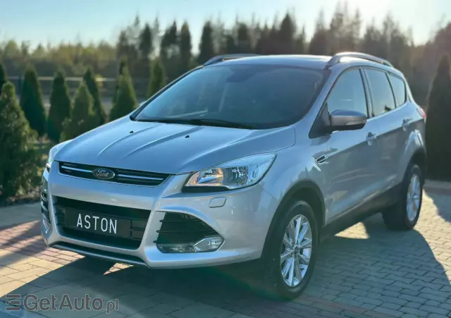 FORD Kuga 2.0 TDCi 2x4 Titanium