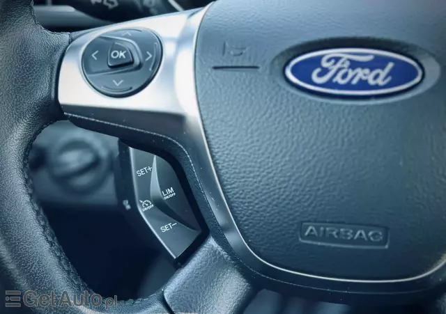 FORD Kuga 2.0 TDCi 2x4 Titanium