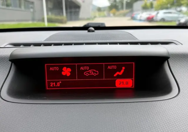 OPEL Meriva 1.4 Innovation