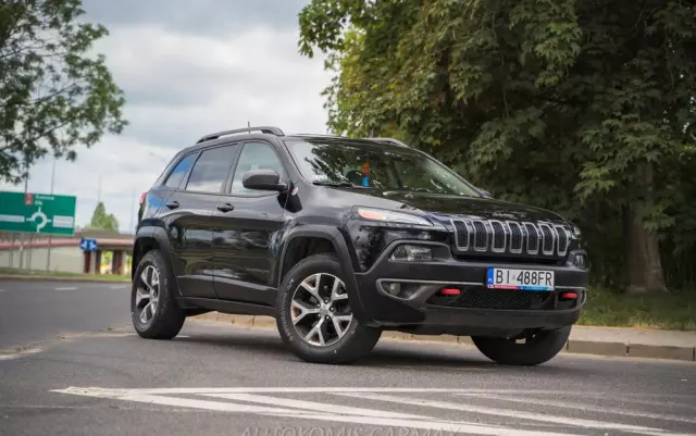 JEEP Cherokee 3.2 V6 Active Drive Lock Trailhawk