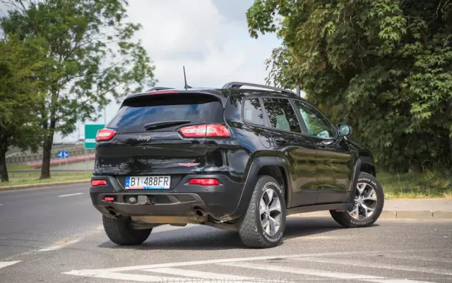 JEEP Cherokee 3.2 V6 Active Drive Lock Trailhawk