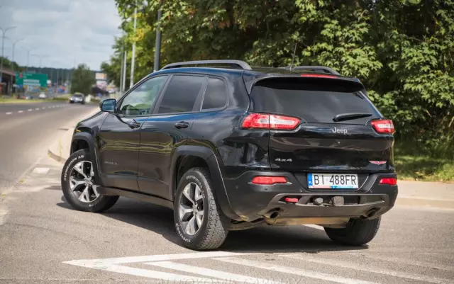 JEEP Cherokee 3.2 V6 Active Drive Lock Trailhawk