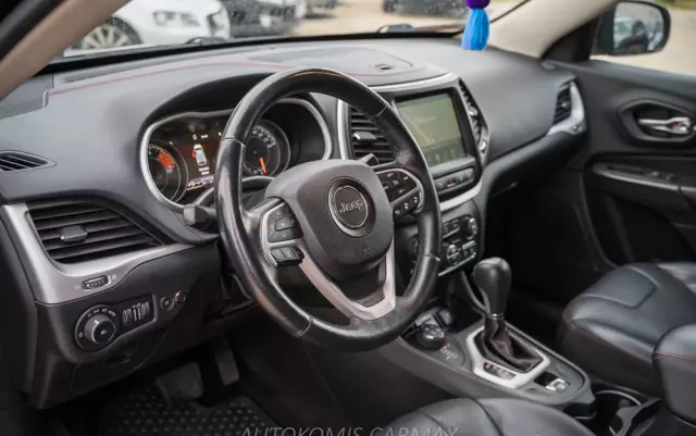 JEEP Cherokee 3.2 V6 Active Drive Lock Trailhawk