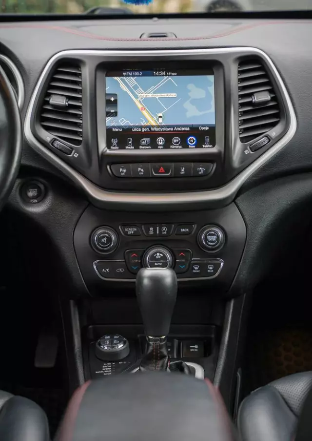 JEEP Cherokee 3.2 V6 Active Drive Lock Trailhawk