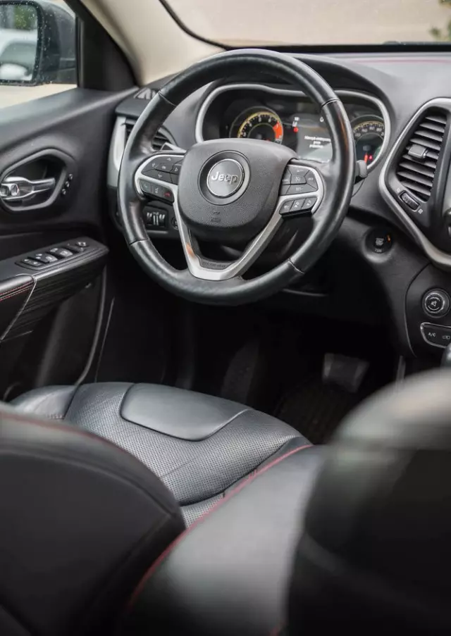 JEEP Cherokee 3.2 V6 Active Drive Lock Trailhawk