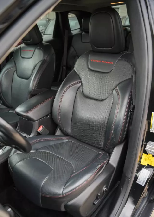 JEEP Cherokee 3.2 V6 Active Drive Lock Trailhawk