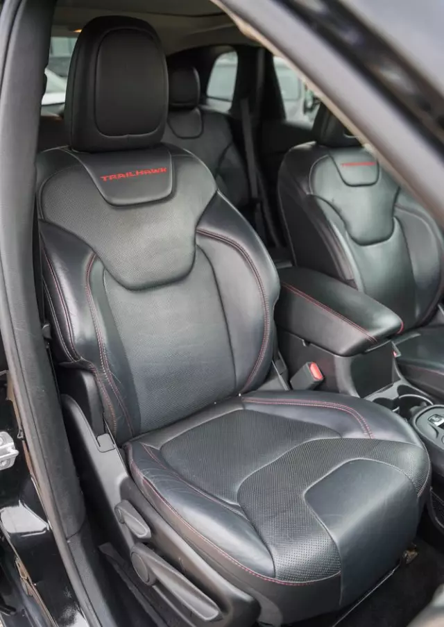 JEEP Cherokee 3.2 V6 Active Drive Lock Trailhawk