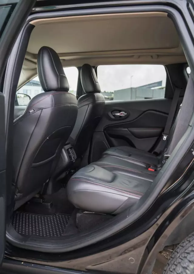 JEEP Cherokee 3.2 V6 Active Drive Lock Trailhawk