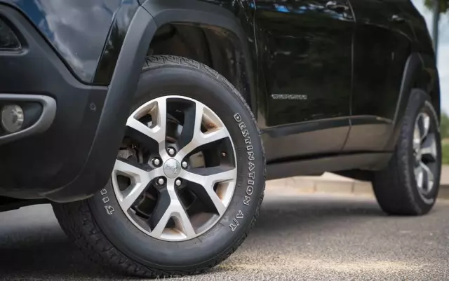 JEEP Cherokee 3.2 V6 Active Drive Lock Trailhawk