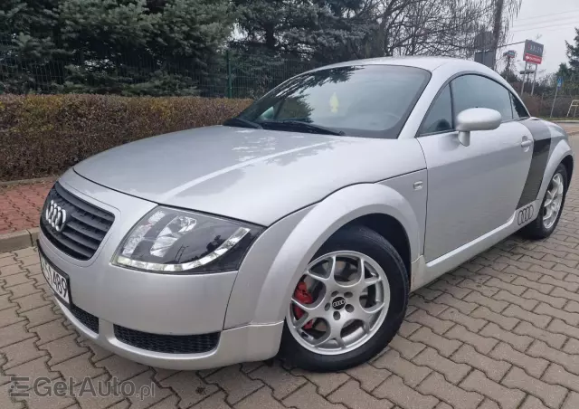 AUDI TT 