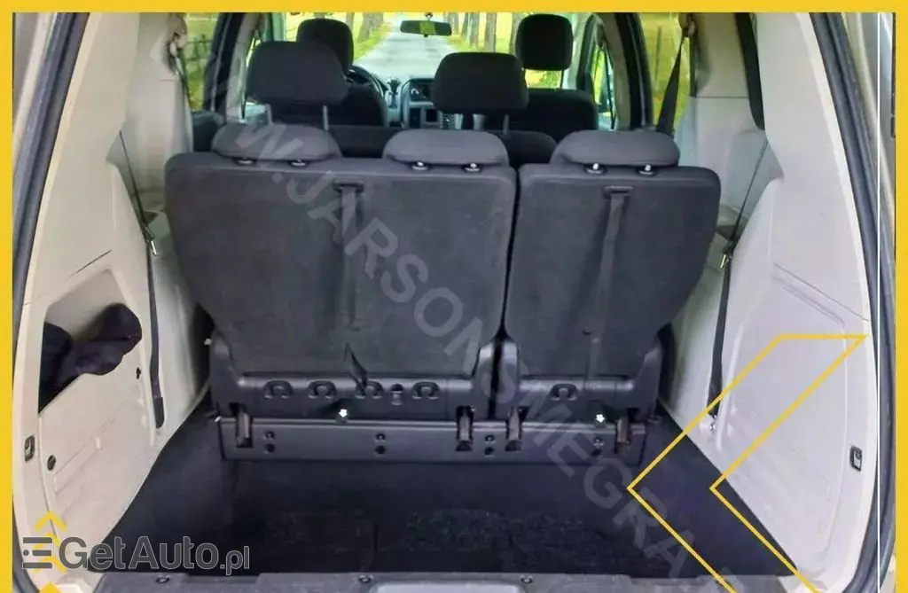 DODGE Caravan 