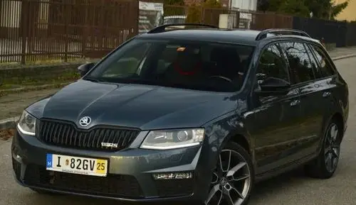 SKODA Octavia 