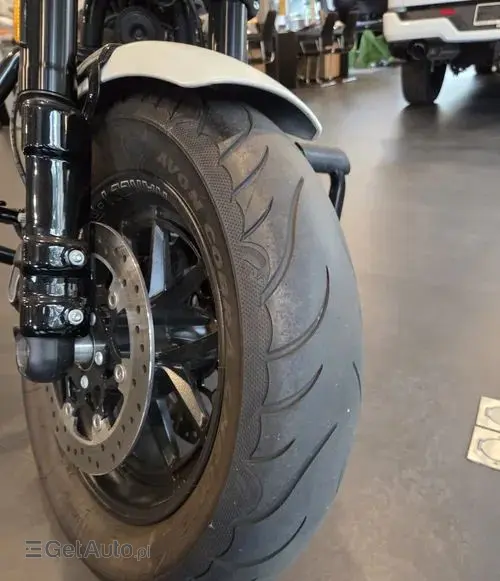 HARLEY-DAVIDSON Dyna Fat Bob 