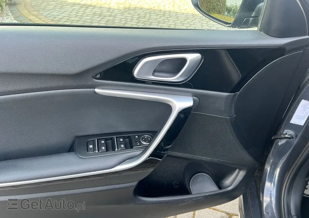 KIA ProCeed 1.5 T-GDI GT Line DCT