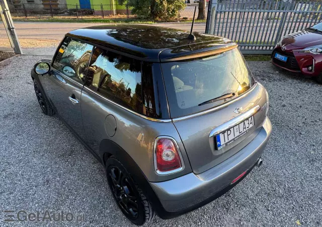 MINI Cooper 