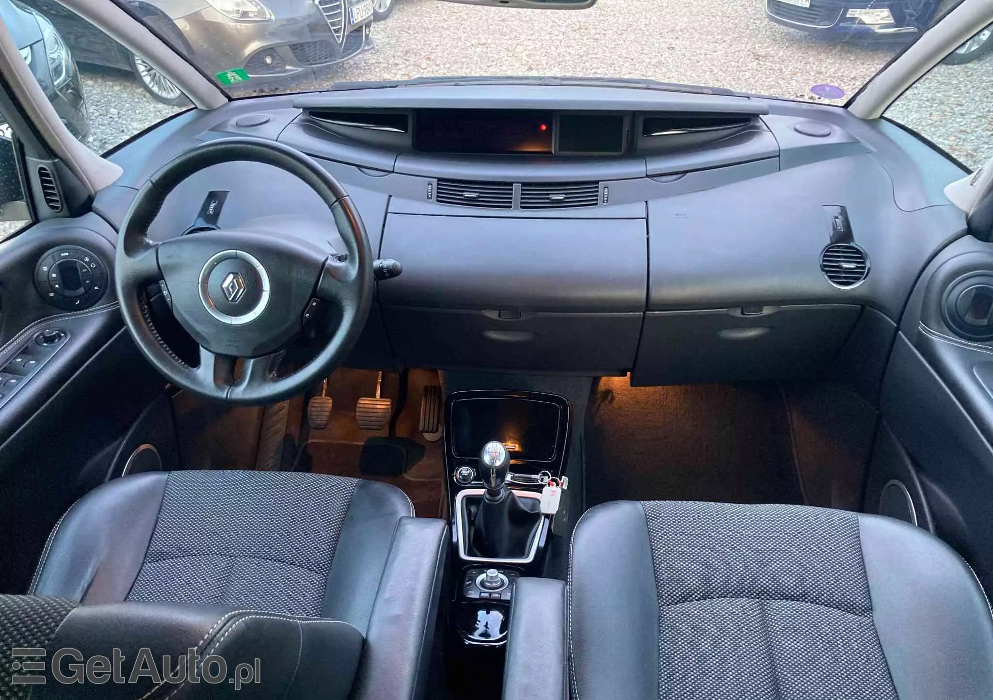 RENAULT Grand Espace 2.0 Authentique