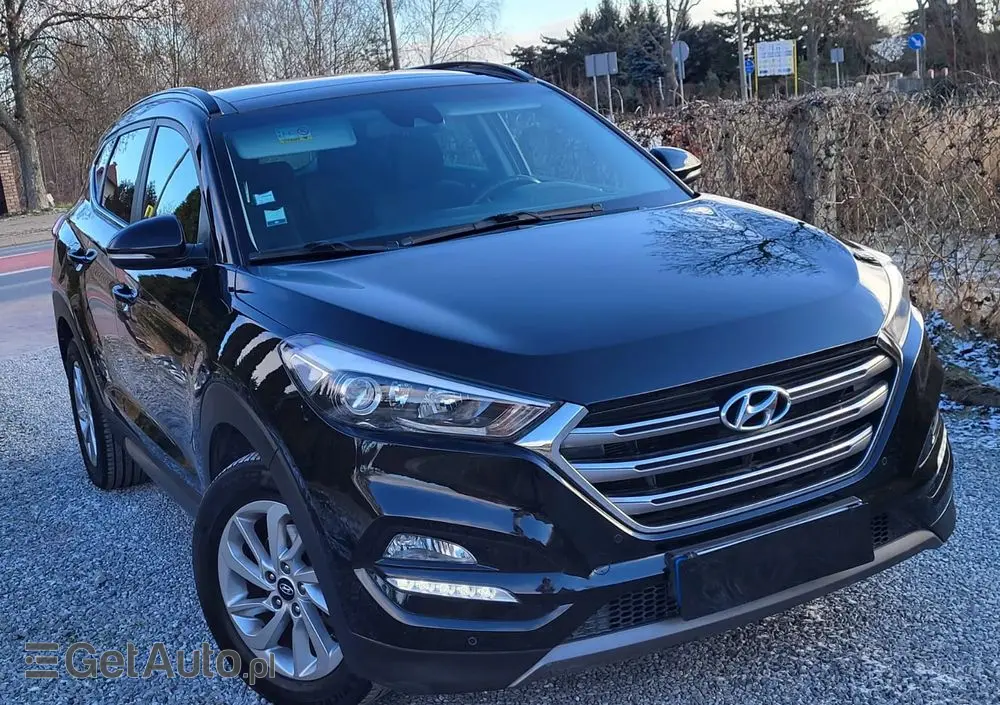 HYUNDAI Tucson Blue 1.7 CRDi 2WD Advantage