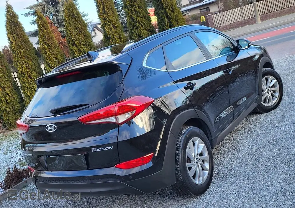 HYUNDAI Tucson Blue 1.7 CRDi 2WD Advantage