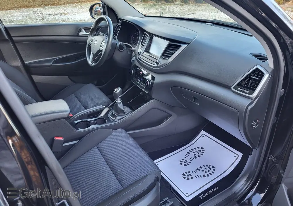 HYUNDAI Tucson Blue 1.7 CRDi 2WD Advantage