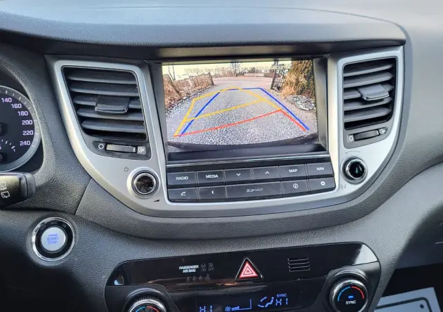 HYUNDAI Tucson Blue 1.7 CRDi 2WD Advantage