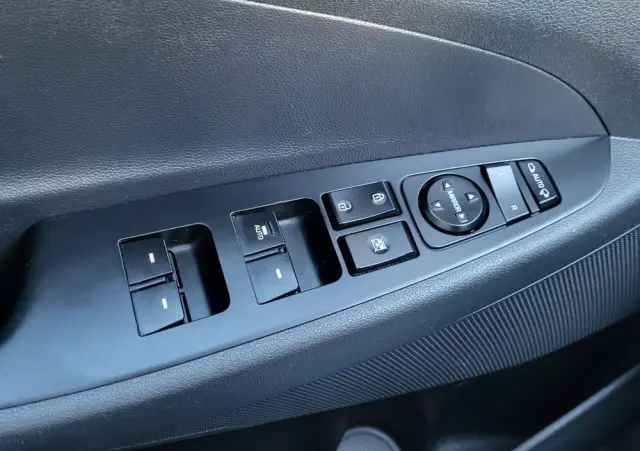 HYUNDAI Tucson Blue 1.7 CRDi 2WD Advantage