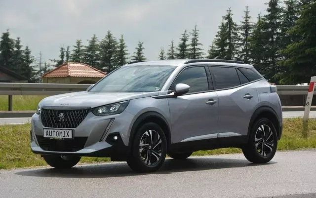 PEUGEOT 2008 1.2 PureTech Allure S&S