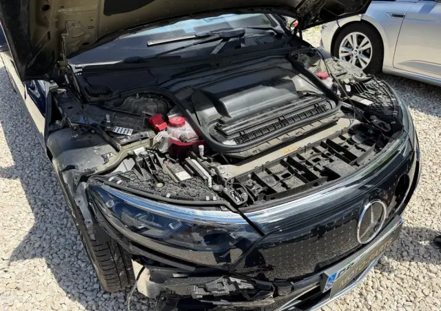 MERCEDES-BENZ EQS 450+ AMG Line