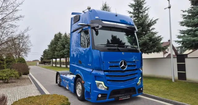 MERCEDES-BENZ MERCEDES-BENZ///ACTROS///1848  ///MP5///LOW DECK///MEGA///JEDYNE  330 TYŚ KM///WYŚWIETLACZ OBCIĄŻENIA  ///VIRTUAL COCPIT///RADAR///LEDY///  KLIMATYZACJA POSTOJOWA///ZABUDOWY MIĘDZYOSIOWE///SALONKA///  PERFEKCYJNY STAN///JAK NOWY 