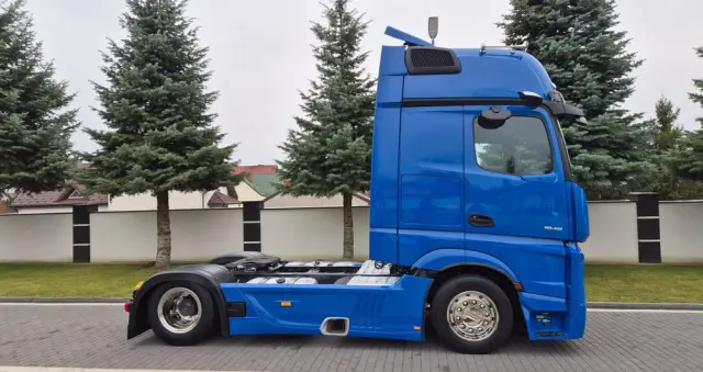 MERCEDES-BENZ MERCEDES-BENZ///ACTROS///1848  ///MP5///LOW DECK///MEGA///JEDYNE  330 TYŚ KM///WYŚWIETLACZ OBCIĄŻENIA  ///VIRTUAL COCPIT///RADAR///LEDY///  KLIMATYZACJA POSTOJOWA///ZABUDOWY MIĘDZYOSIOWE///SALONKA///  PERFEKCYJNY STAN///JAK NOWY 