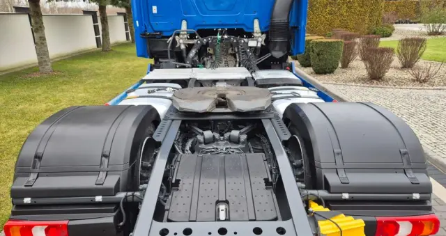 MERCEDES-BENZ MERCEDES-BENZ///ACTROS///1848  ///MP5///LOW DECK///MEGA///JEDYNE  330 TYŚ KM///WYŚWIETLACZ OBCIĄŻENIA  ///VIRTUAL COCPIT///RADAR///LEDY///  KLIMATYZACJA POSTOJOWA///ZABUDOWY MIĘDZYOSIOWE///SALONKA///  PERFEKCYJNY STAN///JAK NOWY 