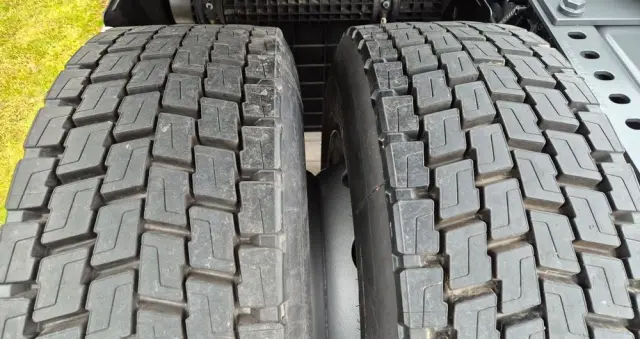 MERCEDES-BENZ MERCEDES-BENZ///ACTROS///1848  ///MP5///LOW DECK///MEGA///JEDYNE  330 TYŚ KM///WYŚWIETLACZ OBCIĄŻENIA  ///VIRTUAL COCPIT///RADAR///LEDY///  KLIMATYZACJA POSTOJOWA///ZABUDOWY MIĘDZYOSIOWE///SALONKA///  PERFEKCYJNY STAN///JAK NOWY 