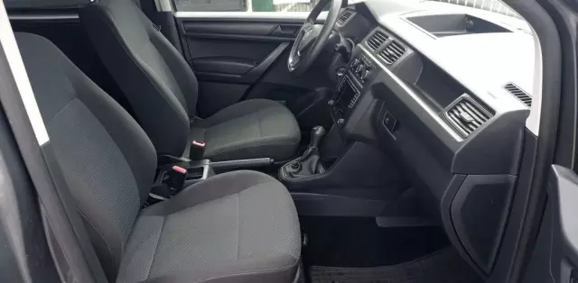 VOLKSWAGEN Caddy California 