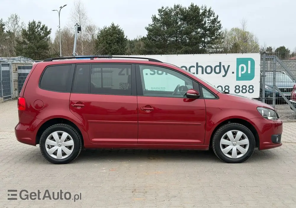 VOLKSWAGEN Touran 