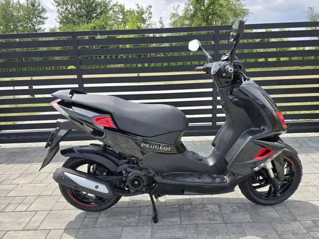 PEUGEOT Speedfight 4 