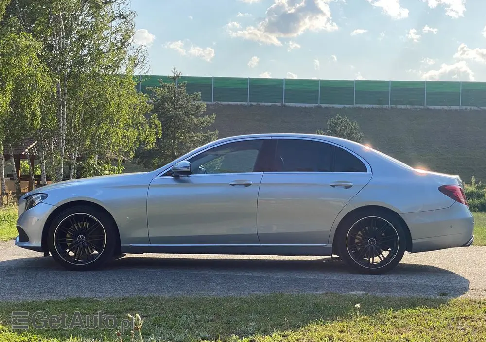 MERCEDES-BENZ Klasa E 350e 9G-TRONIC Avantgarde