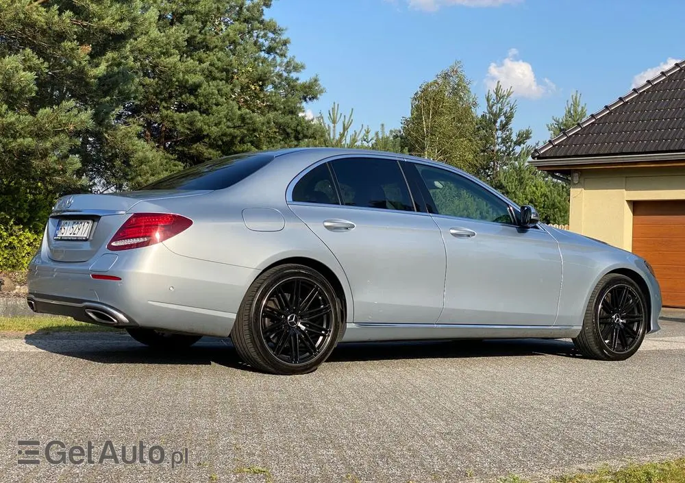 MERCEDES-BENZ Klasa E 350e 9G-TRONIC Avantgarde