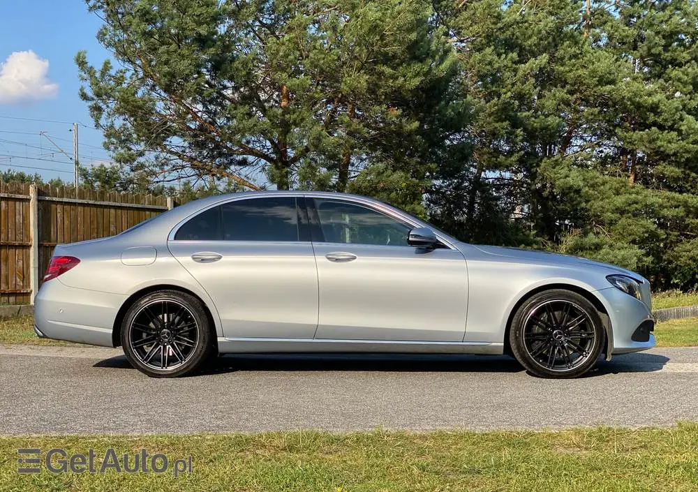 MERCEDES-BENZ Klasa E 350e 9G-TRONIC Avantgarde