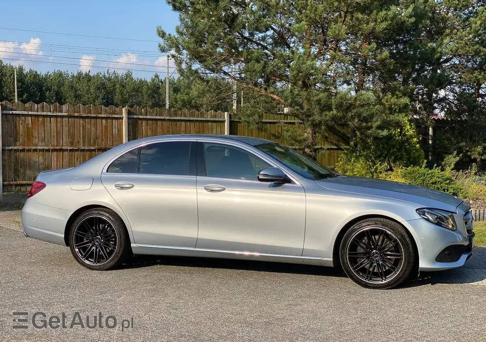 MERCEDES-BENZ Klasa E 350e 9G-TRONIC Avantgarde
